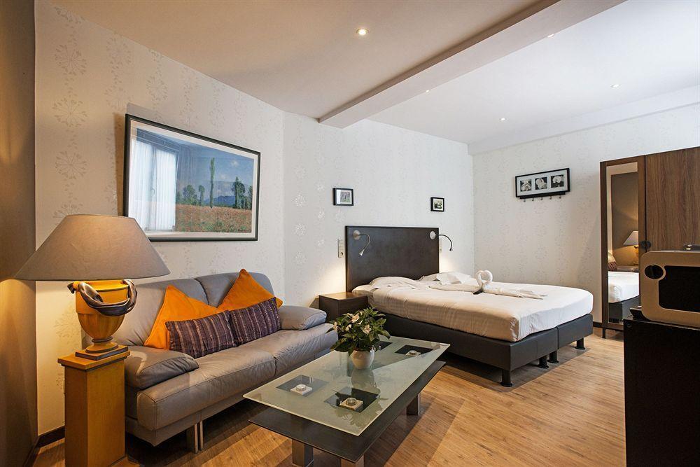 Cathedral Hotel 3*