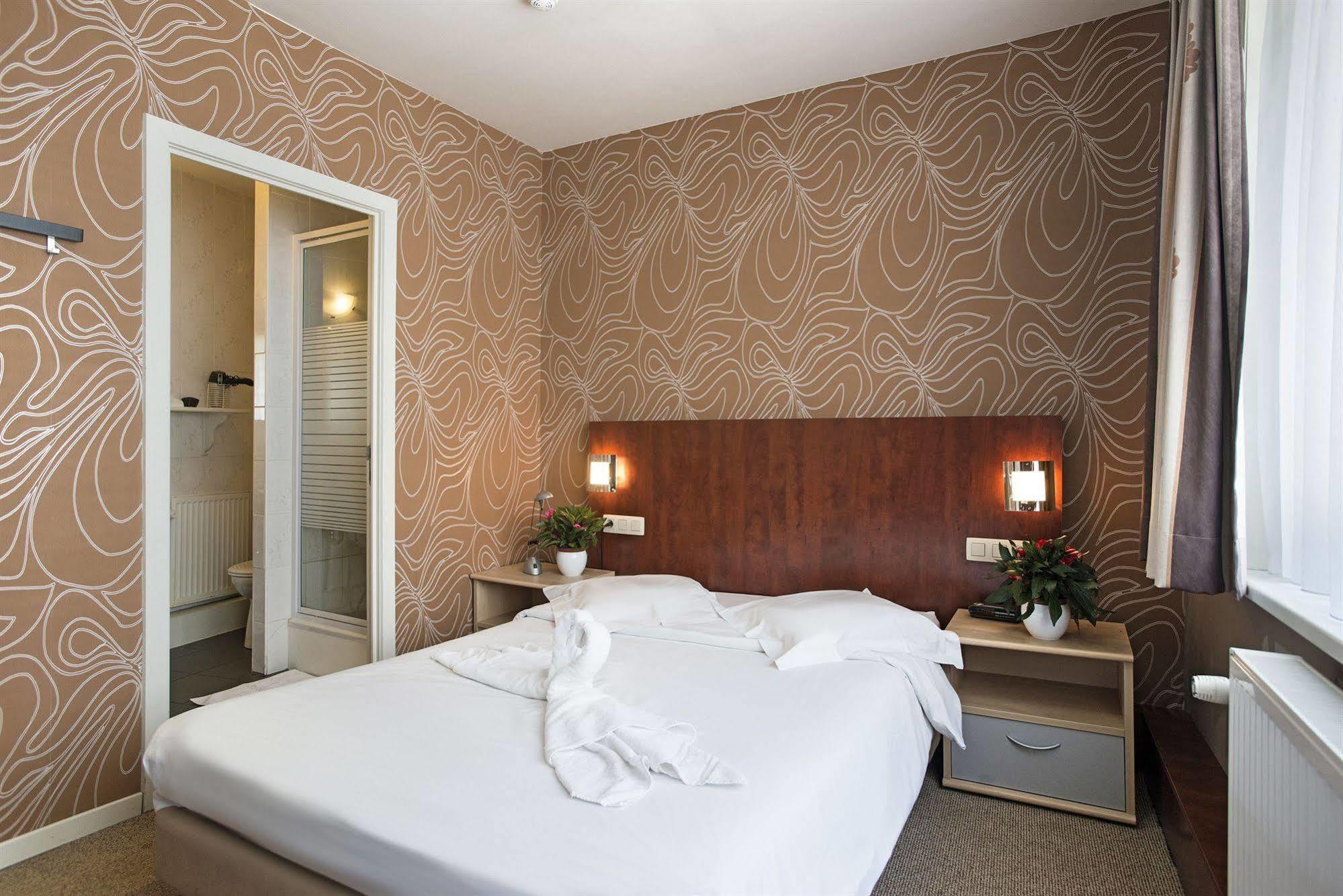 Cathedral Hotel