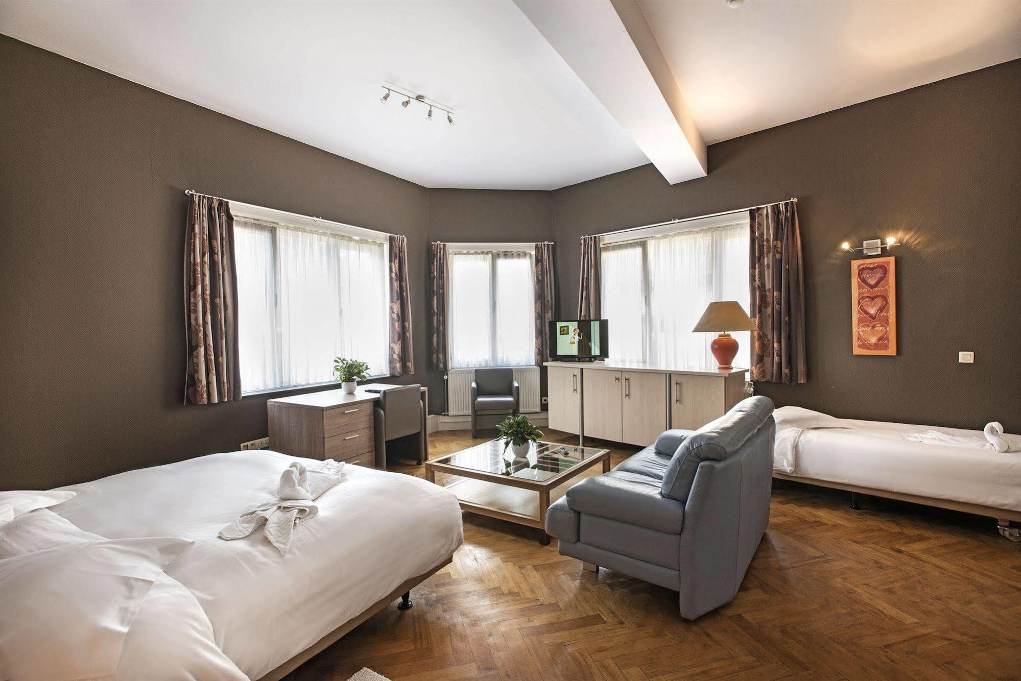 Hotel Cathedral 3*